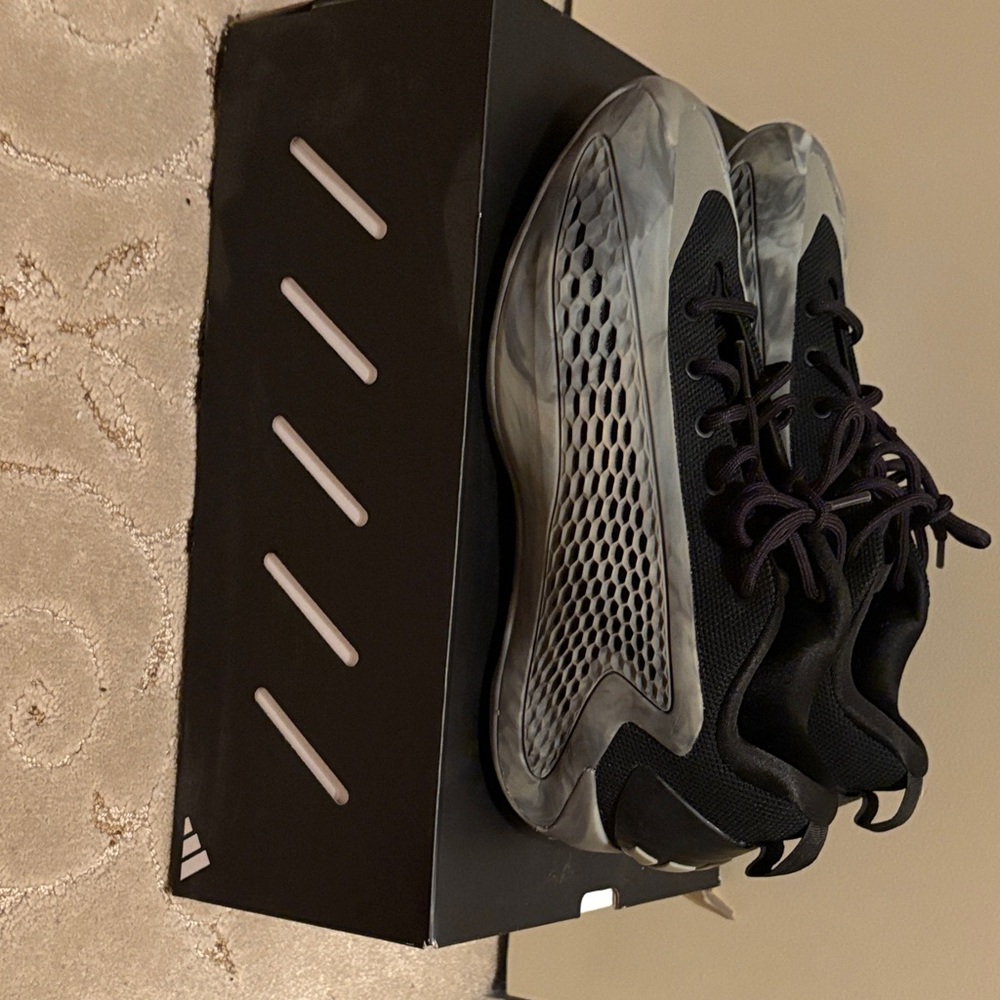 Anthony Edward one low basketball basketball shoe